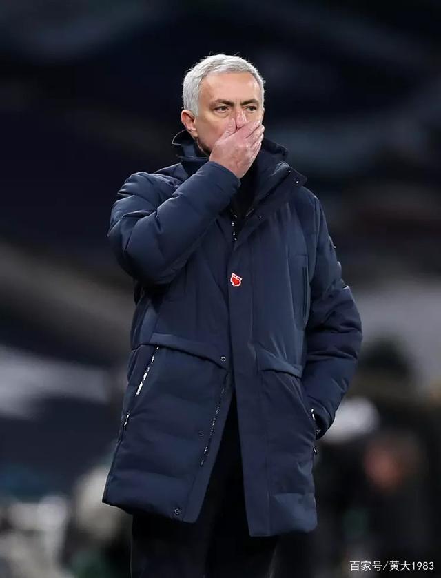 犹他爵士训练开放日，赛后止住颓势引欢呼，欧篮联在即，心理建设被强调的简单介绍