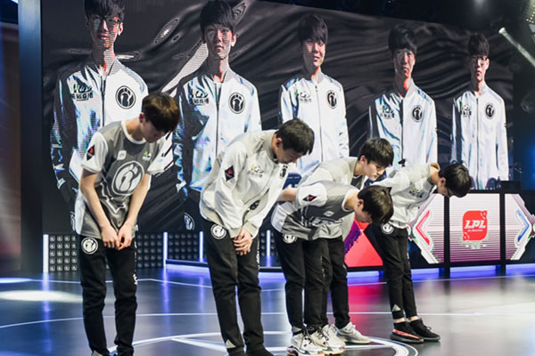 太狠了！风云突变山东男篮冲刺阶段伤情更新TheShy连续十场比赛得分超过势不可挡，萨拉赫与60激战勇士分钟的简单介绍